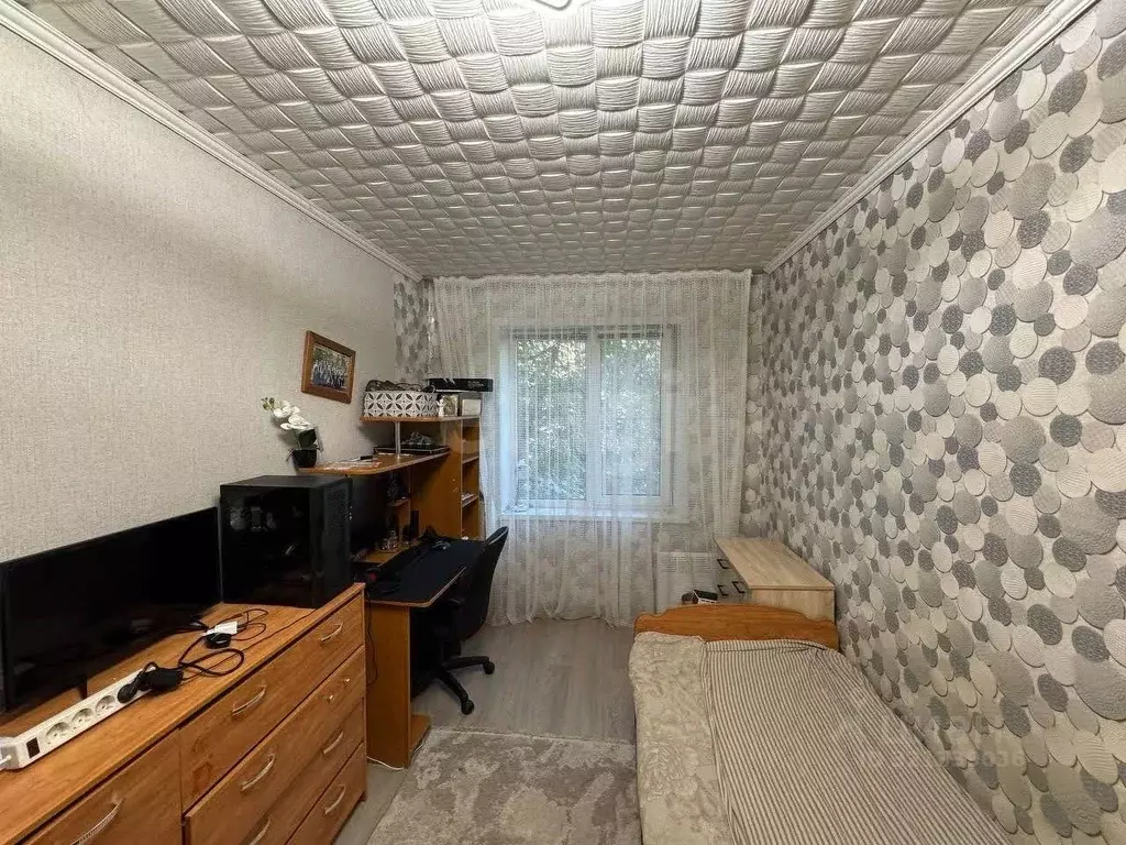 3-к кв. Курская область, Курск ул. Серегина, 16 (61.4 м) - Фото 1