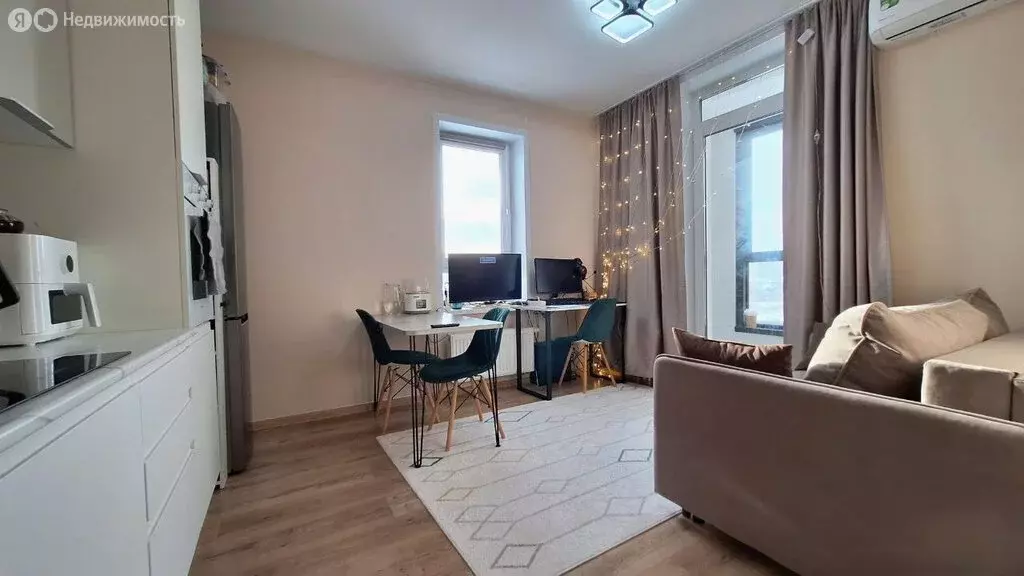 1-комнатная квартира: Екатеринбург, Новосинарский бульвар, 5 (37.6 м) - Фото 2