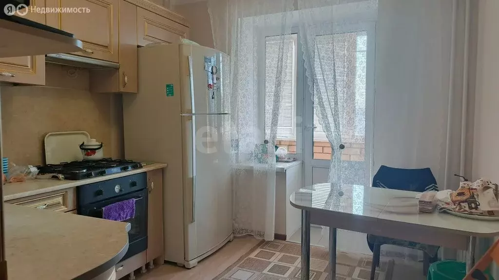 3-комнатная квартира: Пласт, улица Титова, 7 (69 м) - Фото 2