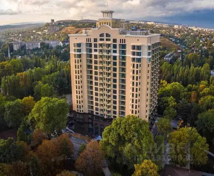 1-к кв. Крым, Симферополь ул. Фрунзе, 41А (52.0 м) - Фото 0