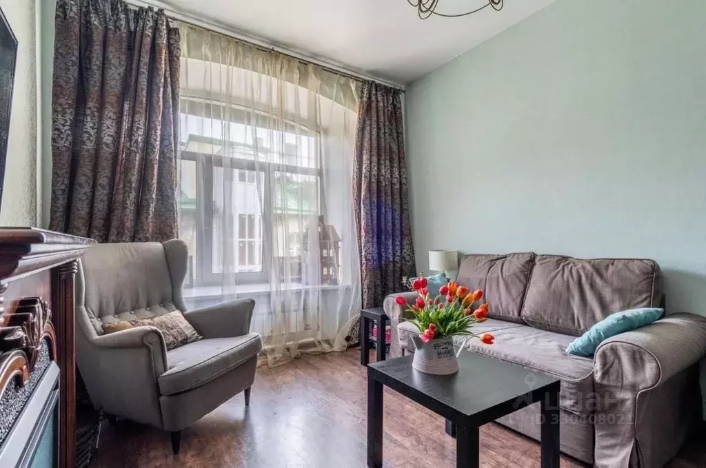 2-к кв. Санкт-Петербург 15-я Васильевского острова линия, 70 (85.8 м) - Фото 2
