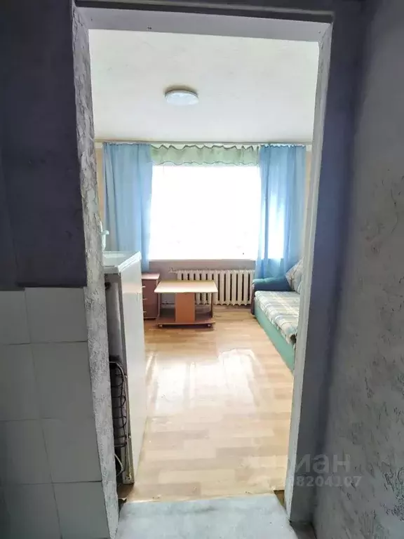 Студия Тюменская область, Тюмень проезд Геологоразведчиков, 6 (18.0 м) - Фото 1