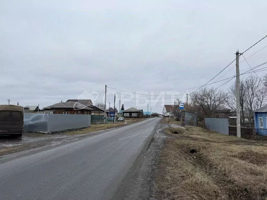 Участок в Тюменская область, с. Исетское ул. Маяковского (19.6 сот.) - Фото 1