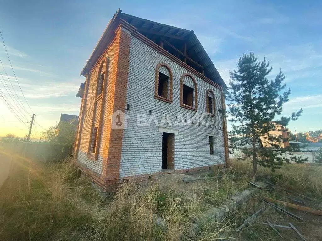 Дом в Бурятия, Улан-Удэ 118-й мкр, 43 (150 м) - Фото 0