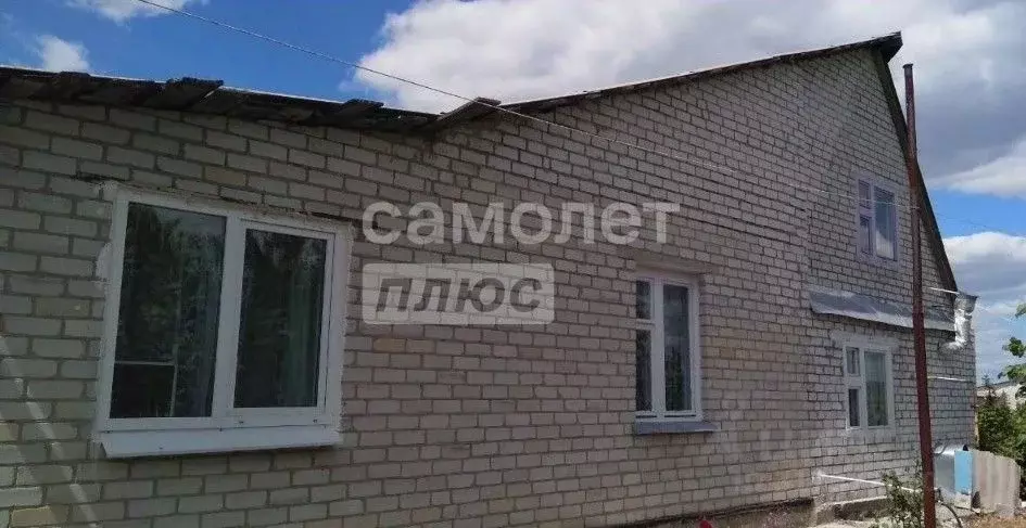 Дом в Белгородская область, Старооскольский городской округ, с. ... - Фото 1