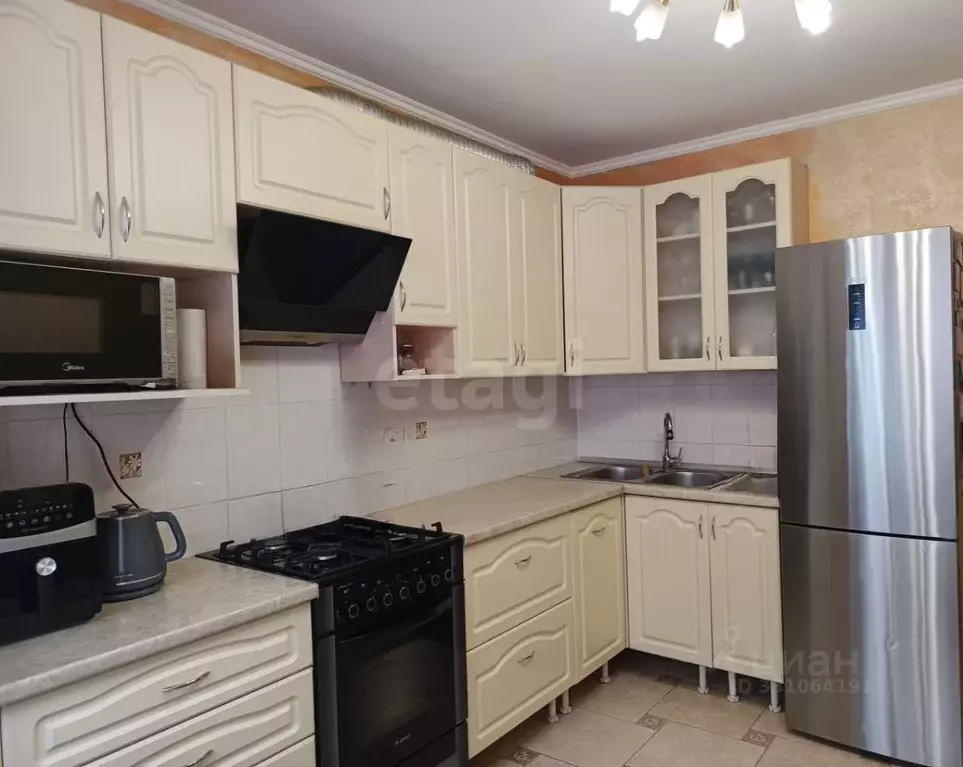 2-к кв. Самарская область, Самара Революционная ул., 128 (72.3 м) - Фото 1