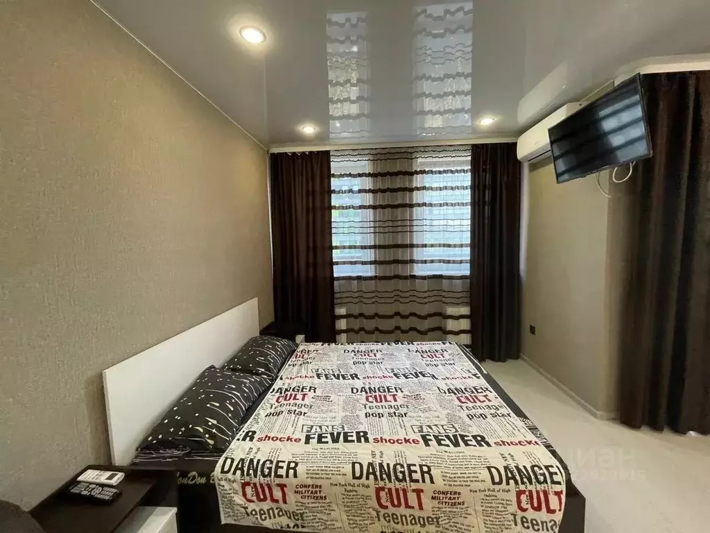 1-к кв. Тюменская область, Тюмень ул. 50 лет Октября, 57Б (36.0 м) - Фото 1