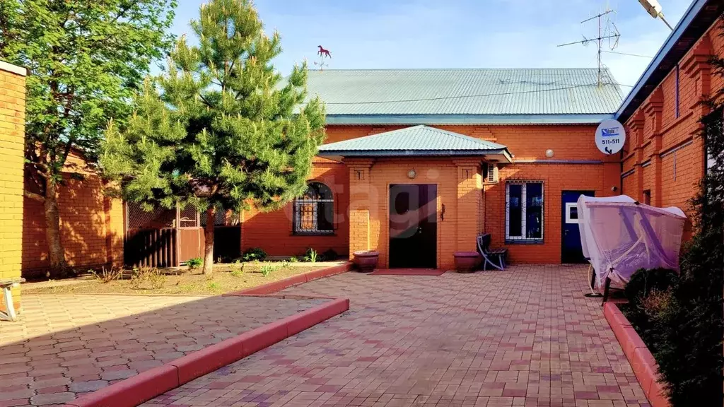 Дом в Омская область, Омск ул. 18-я Северная, 85 (300 м) - Фото 1