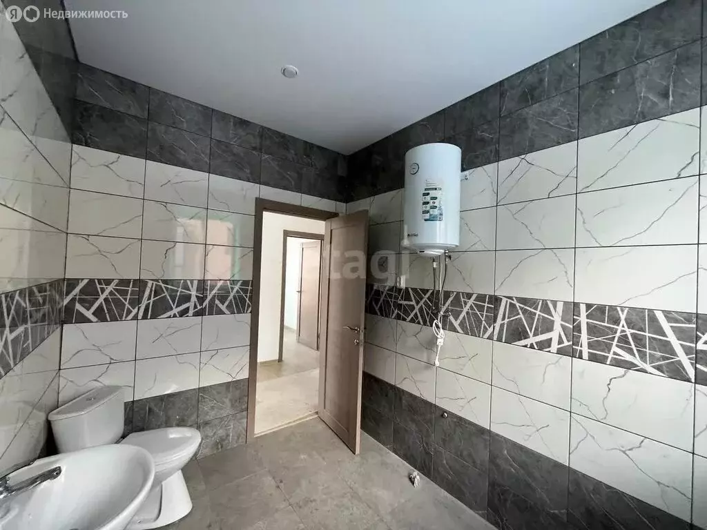 Дом в Уфимский район, Русско-Юрмашский сельсовет, деревня Шмидтово ... - Фото 1