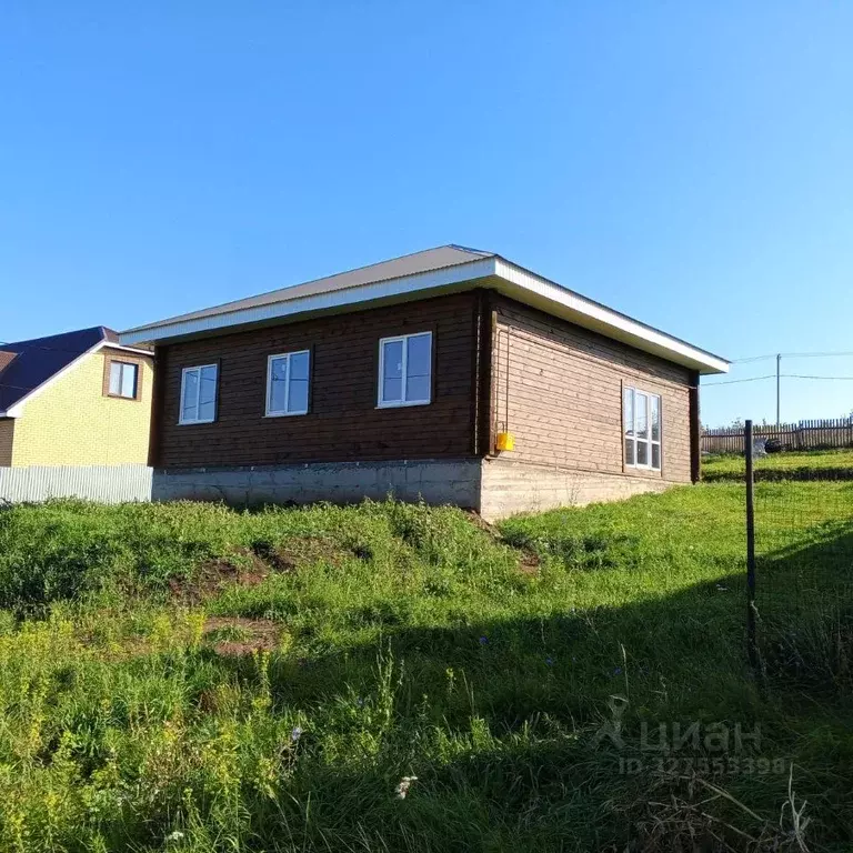 Дом в Башкортостан, Чишминский поссовет, Чишмы рп ул. Кольцевая, 47 ... - Фото 1