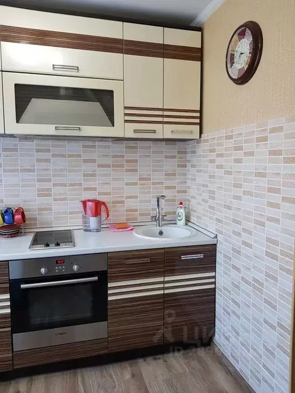 3-к кв. Сахалинская область, Южно-Сахалинск 8-й мкр, бул. Имени Ф.С. ... - Фото 2