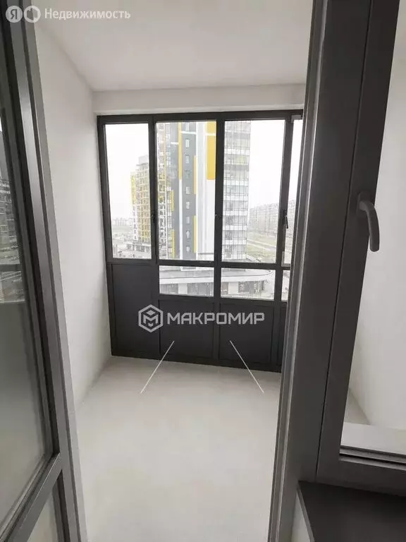 Квартира-студия: посёлок Шушары, Окуловская улица, 18 (35.3 м) - Фото 1