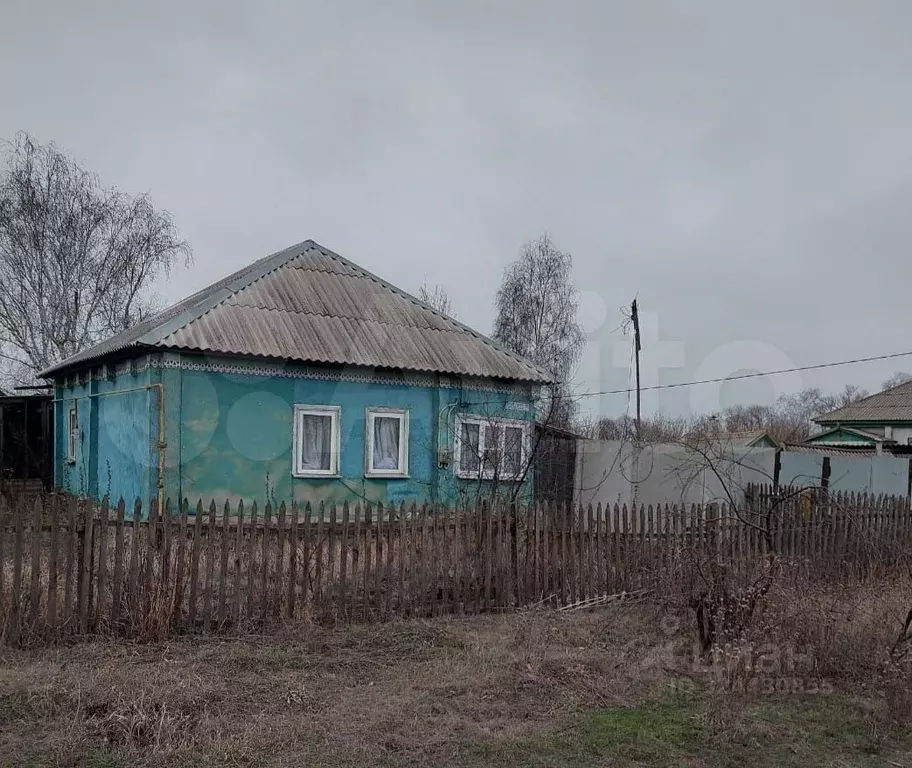 Дом в Белгородская область, Старооскольский городской округ, с. ... - Фото 1