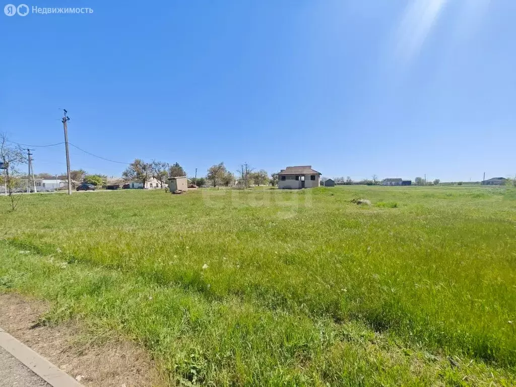 Участок в село Зерновое, Школьная улица (12 м) - Фото 1