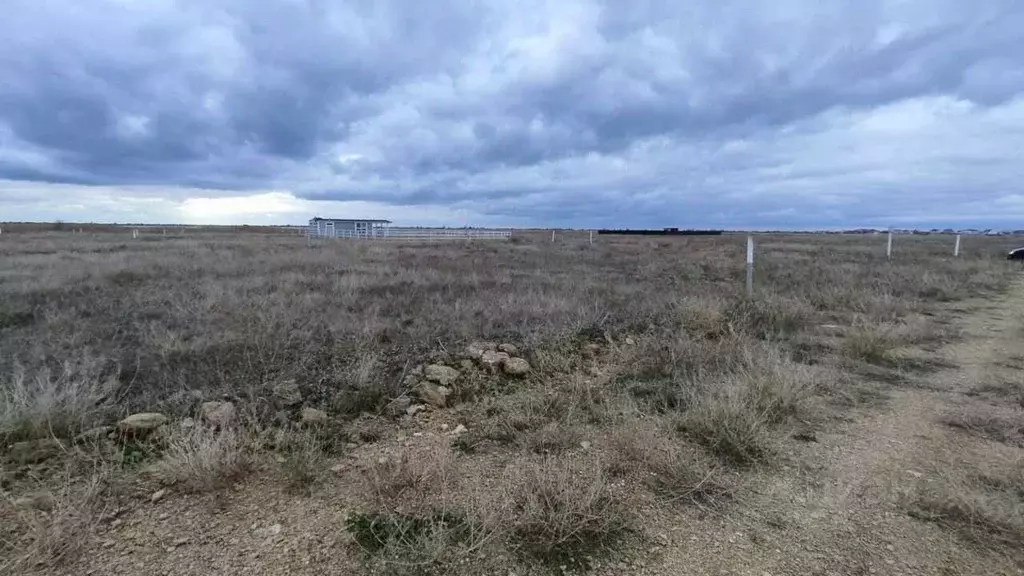 Участок в Крым, Сакский район, с. Штормовое  (6.0 сот.) - Фото 1
