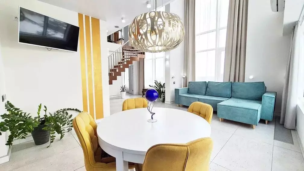 4-к кв. Свердловская область, Екатеринбург ул. Ткачей, 17 (121.0 м) - Фото 1