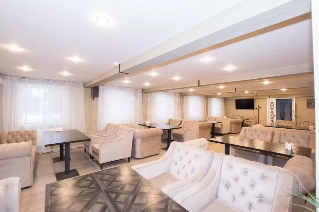 Помещение свободного назначения в Калужская область, Малоярославец ул. ... - Фото 1