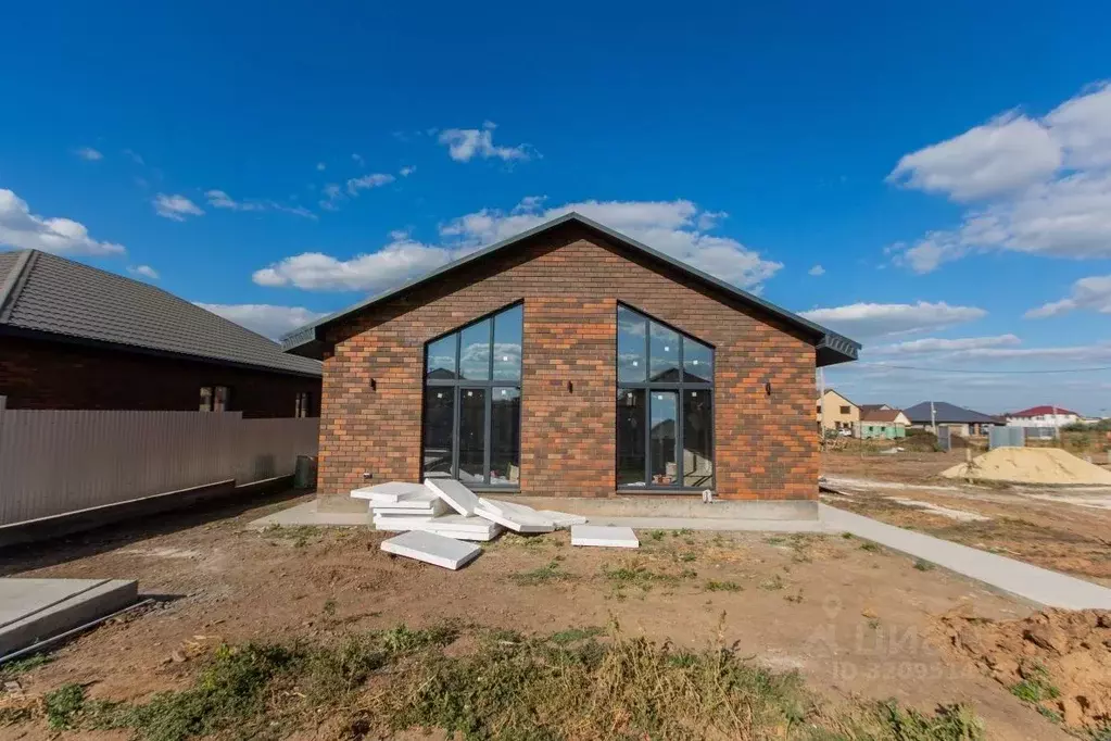 Дом в Оренбургская область, Оренбургский район, с. Подгородняя ... - Фото 2