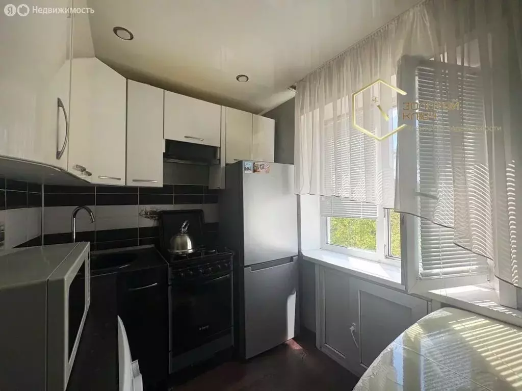 2-комнатная квартира: Димитровград, Октябрьская улица, 60 (44.3 м) - Фото 0