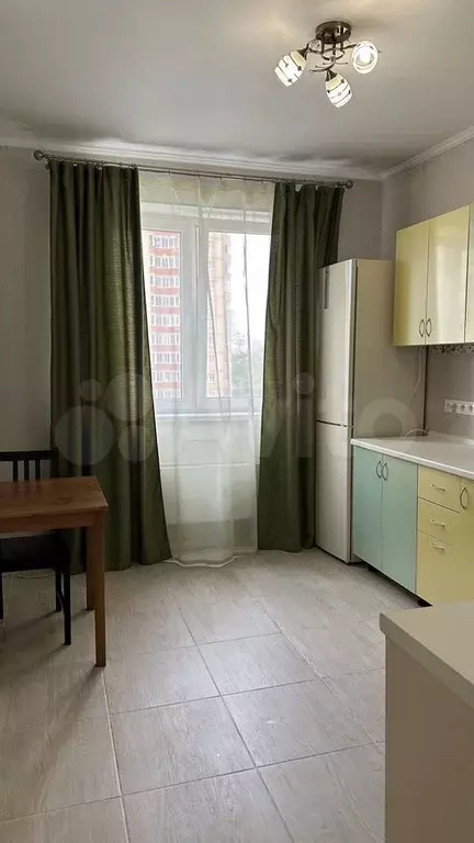 1-к. квартира, 40 м, 3/17 эт. - Фото 1