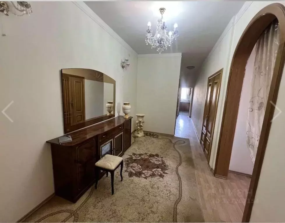 5-к кв. Кабардино-Балкария, Нальчик Пятигорская ул., 15 (200.0 м) - Фото 0