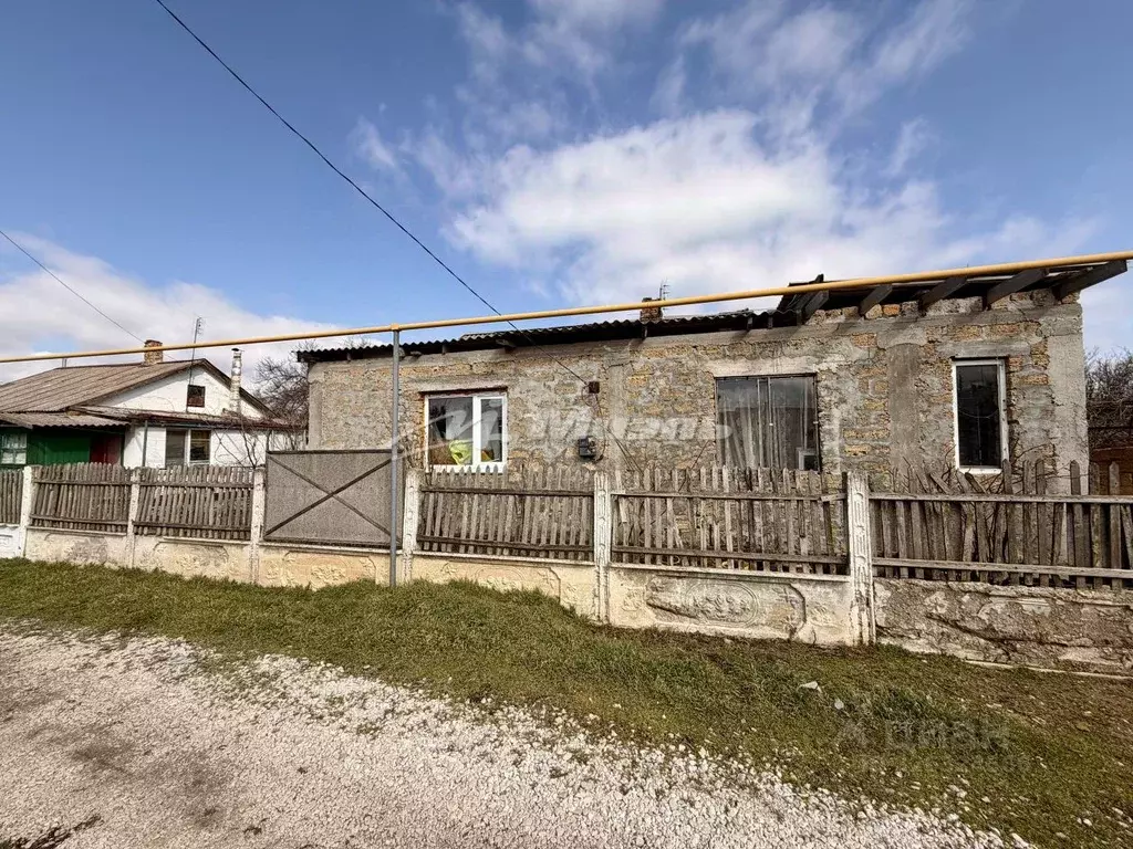 Дом в Крым, Симферопольский район, Мирновское с/пос, с. Белоглинка ул. ... - Фото 1