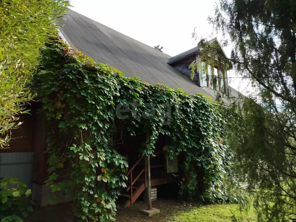 Дом в Ленинградская область, Киришский район, Будогощское городское ... - Фото 1