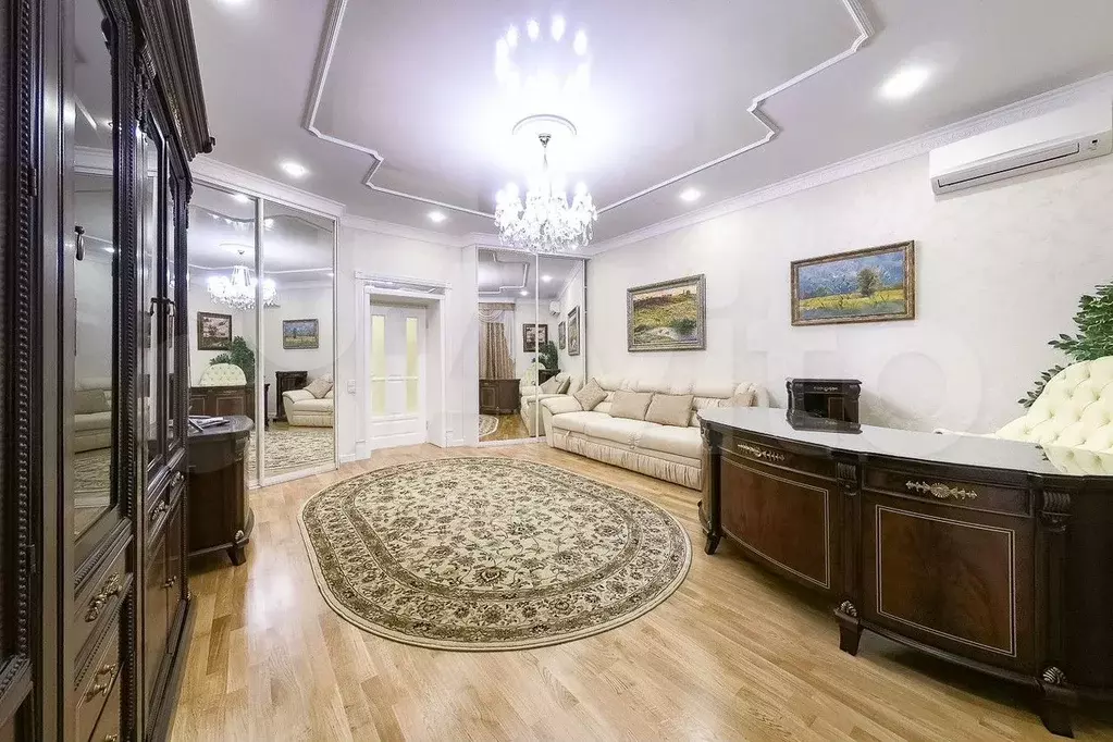 2-к. квартира, 80 м, 1/7 эт. - Фото 1