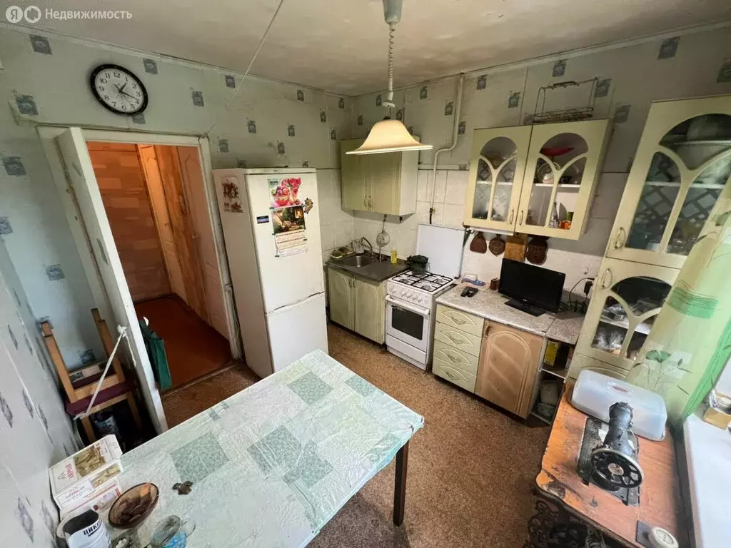 2-комнатная квартира: Первоуральск, улица Талица, 3 (50 м) - Фото 1