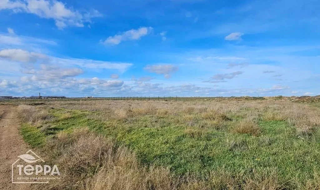 Участок в Крым, Сакский район, с. Штормовое  (7.2 сот.) - Фото 1