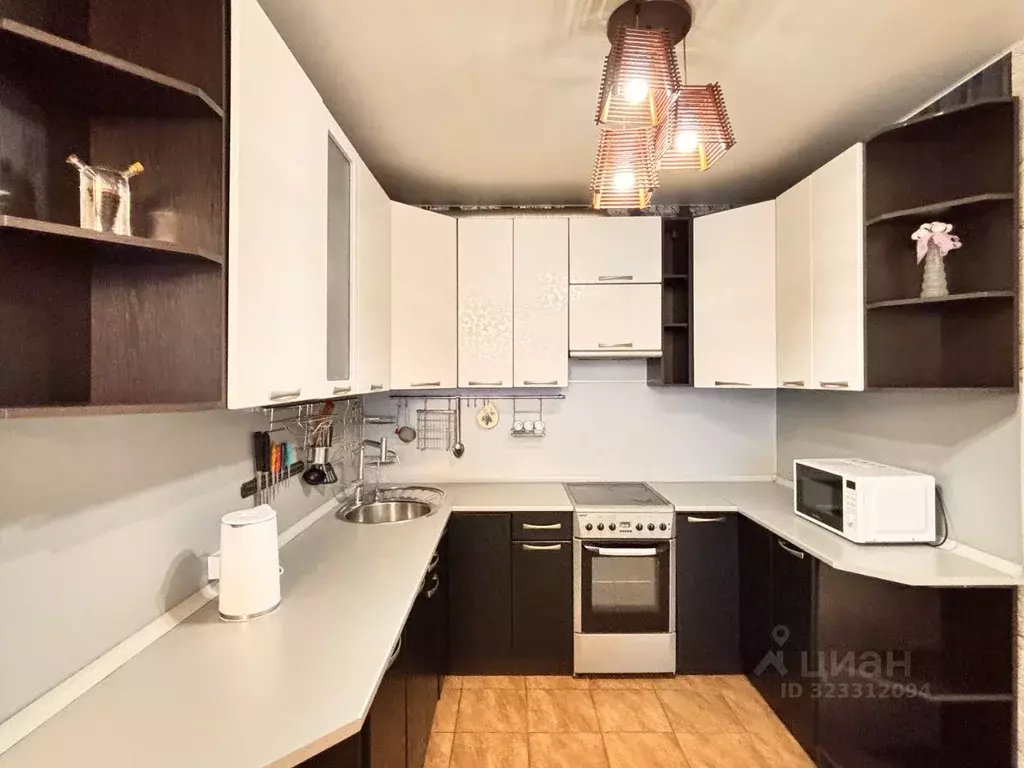 2-к кв. Московская область, Люберцы городской округ, Октябрьский пгт, ... - Фото 1