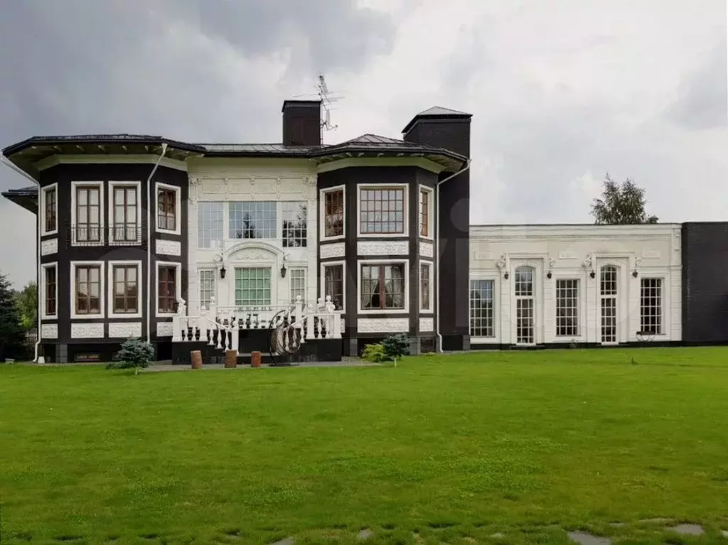 Дом 1000 м на участке 45 сот. - Фото 1