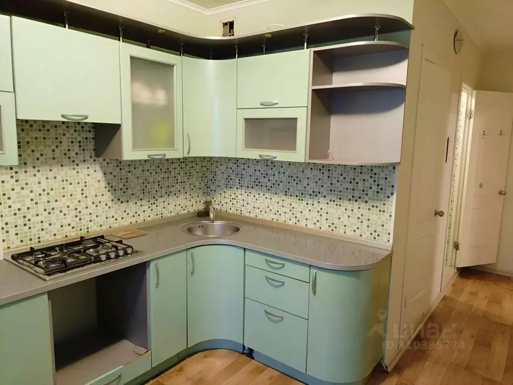 1-к кв. Челябинская область, Челябинск ул. Братьев Кашириных, 157 ... - Фото 0