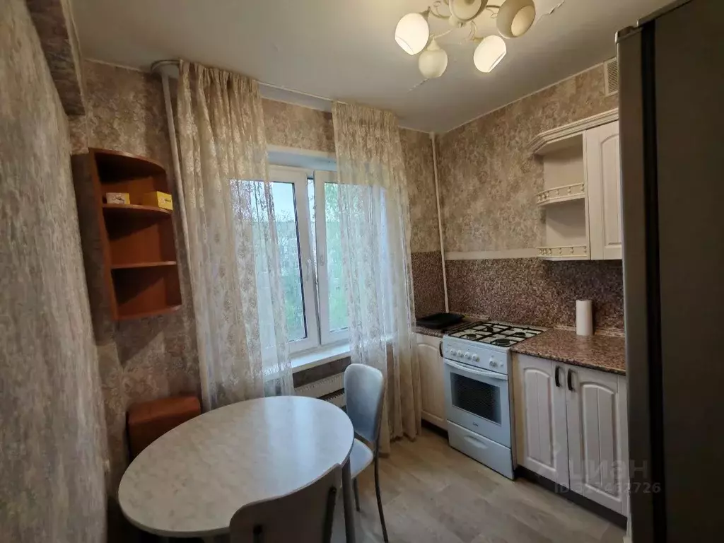 1-к кв. Удмуртия, Ижевск ул. Коммунаров, 169 (30.7 м) - Фото 0