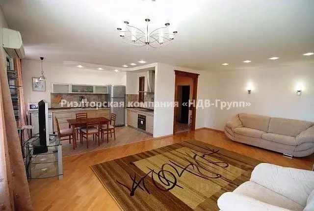 3-к кв. Хабаровский край, Хабаровск Комсомольская ул., 96 (97.7 м) - Фото 1