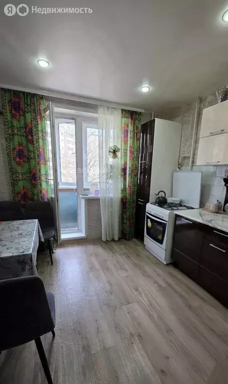 2-комнатная квартира: Чебоксары, Пролетарская улица, 4 (52.6 м) - Фото 2