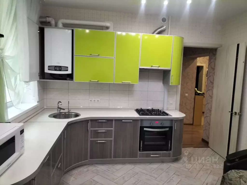 3-к кв. Тульская область, Новомосковск Комсомольская ул., 39 (87.0 м) - Фото 1