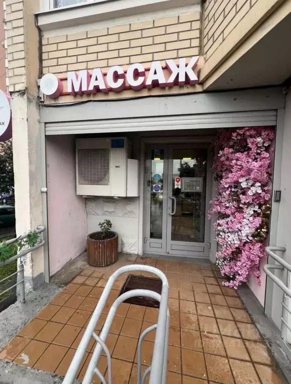 Помещение свободного назначения в Москва ул. Авиаторов, 5к5 (67 м) - Фото 1