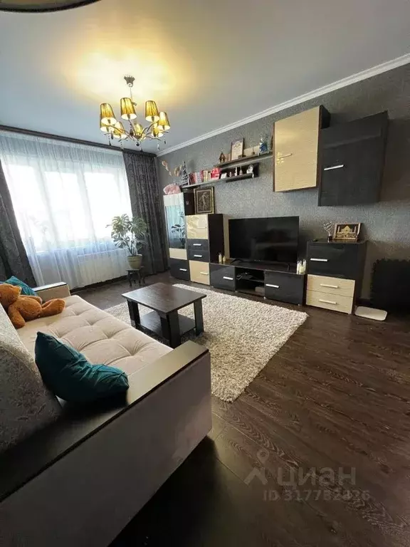 3-к кв. Брянская область, Брянск Банный пер., 6 (64.7 м) - Фото 0