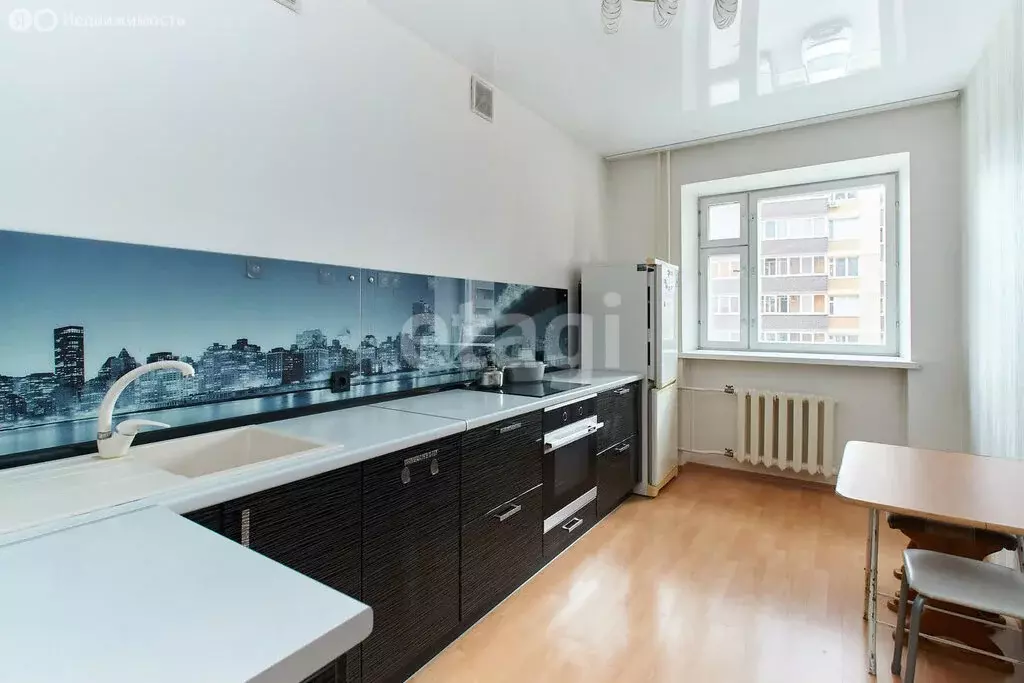 1-комнатная квартира: Тюмень, улица Газовиков, 49к1 (43 м) - Фото 1