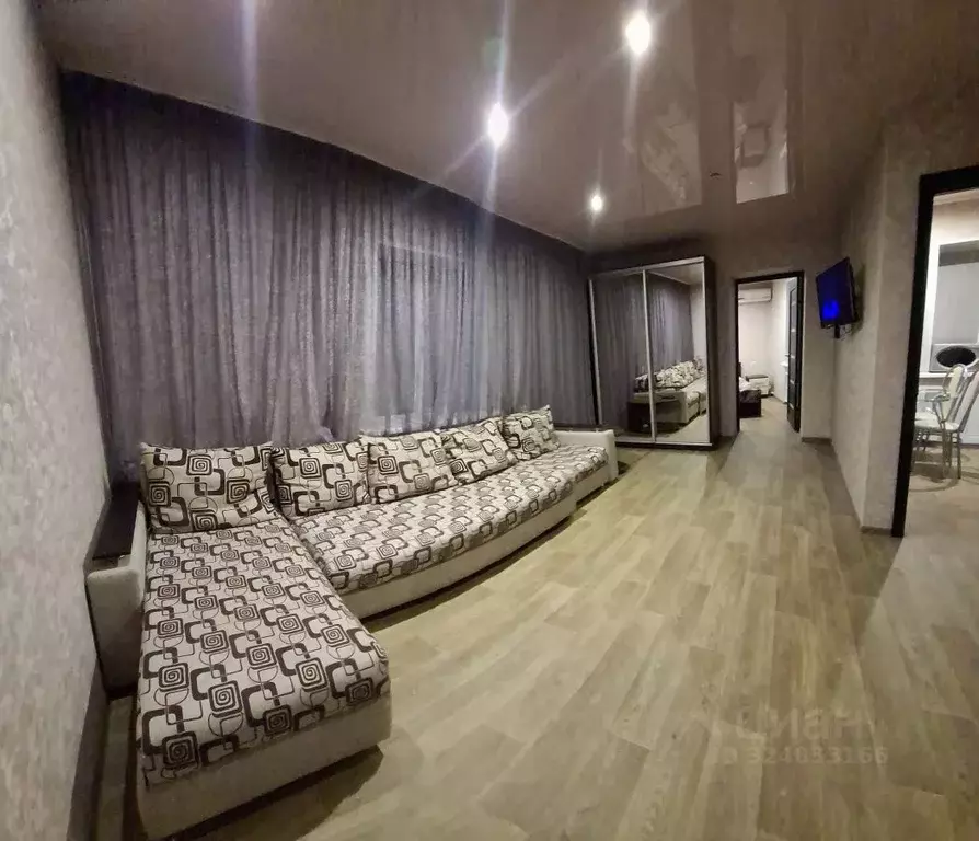 2-к кв. Волгоградская область, Волгоград ул. Маршала Еременко, 15 ... - Фото 1