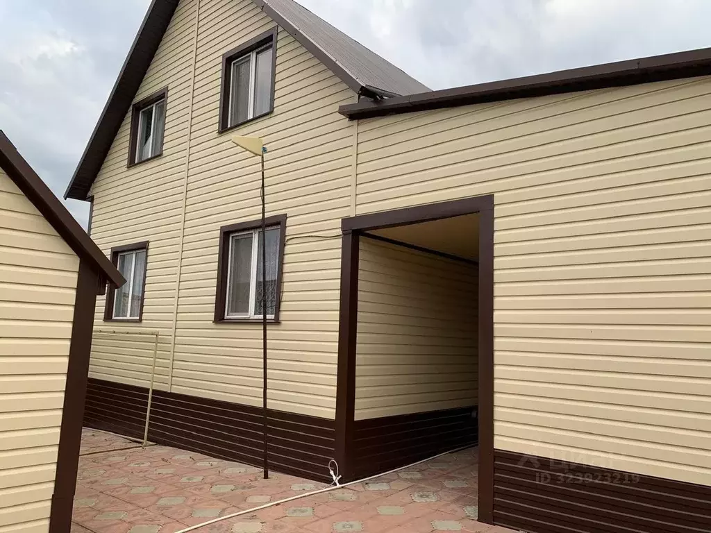 Дом в Башкортостан, Иглинский сельсовет, с. Иглино ул. Журавлиная, 15А ... - Фото 1