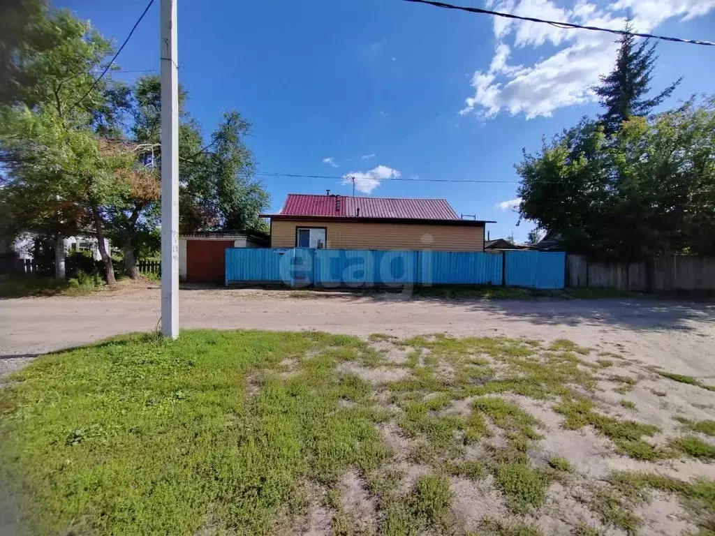 Дом в Амурская область, Белогорск ул. 2-я Пушкинская, 12 (28 м) - Фото 1