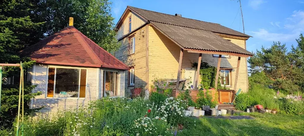 Дом в Карелия, Лахденпохский район, Куркиекское с/пос, пос. Пелтола  ... - Фото 0