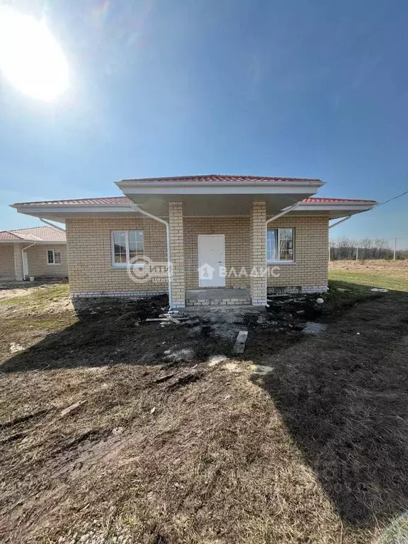 Дом в Воронежская область, Новоусманский район, с. Бабяково Зеленая ... - Фото 1