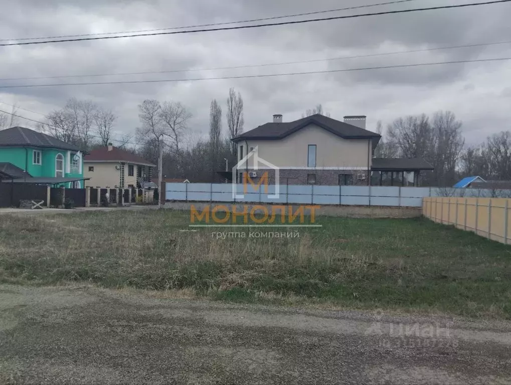 Участок в Краснодарский край, Горячий Ключ ул. Тополиная (6.5 сот.) - Фото 0