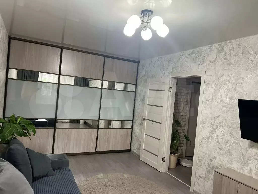 2-к. квартира, 43 м, 9/9 эт. - Фото 1