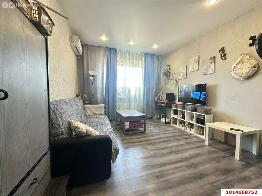 1-комнатная квартира: Краснодар, улица Красных Партизан, 1/4к3 (40 м) - Фото 1