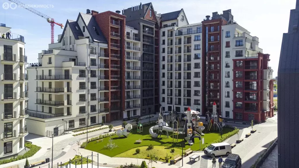 1-комнатная квартира: Калининград, улица Молодой Гвардии, 36 (51 м) - Фото 0