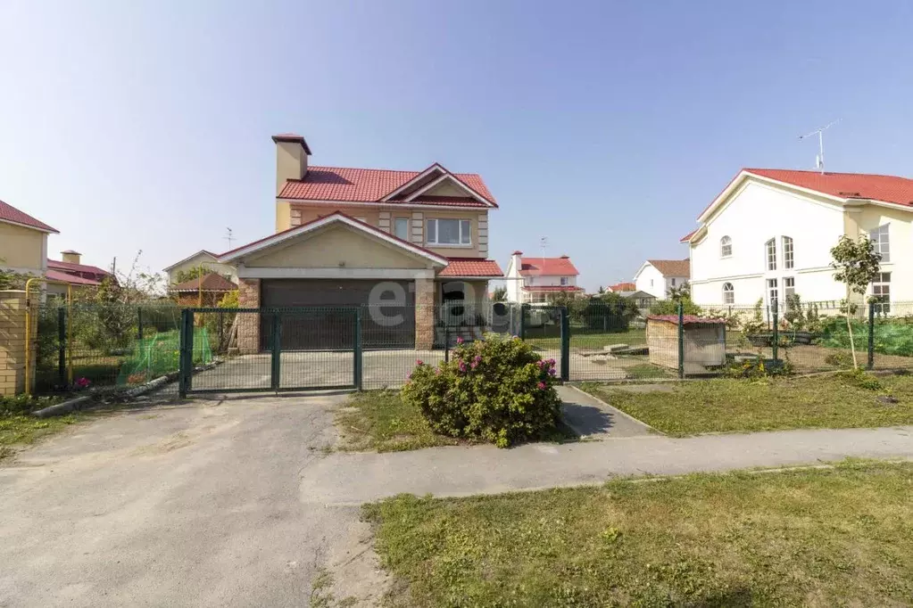Дом в Тюменская область, Тюмень проезд 4-й Посадский (401 м) - Фото 1